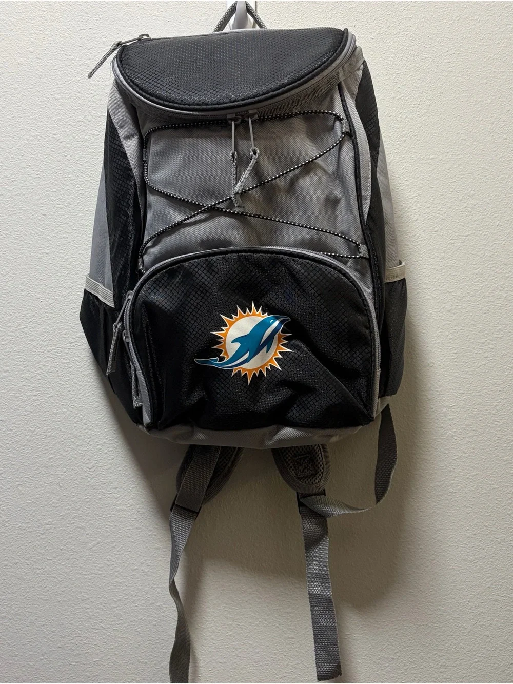 Miami Dolphins NFL Picnic Time PTX Insulated Backpack Cooler Bag Tailgate Gray
